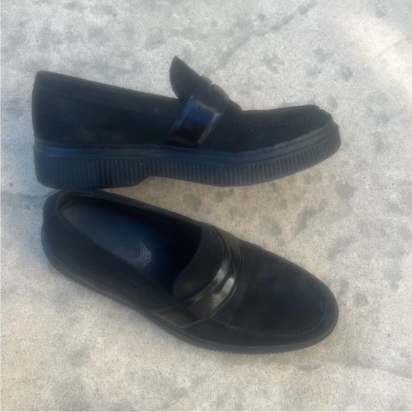 TODS Men\'s Black Suede Lug Sole Penny Loafer Shoe Size 7 main image 6